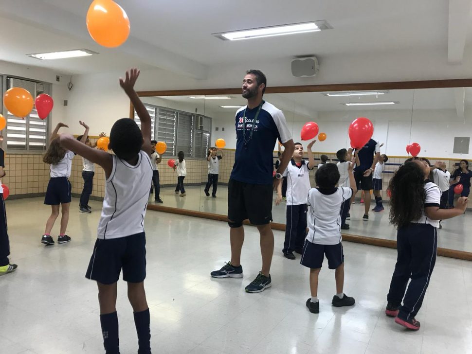 COLÉGIO SANTA MÔNICA – LEVA BALÃO – EDUCAÇÃO FÍSICA – 1° AT – TAQUARA