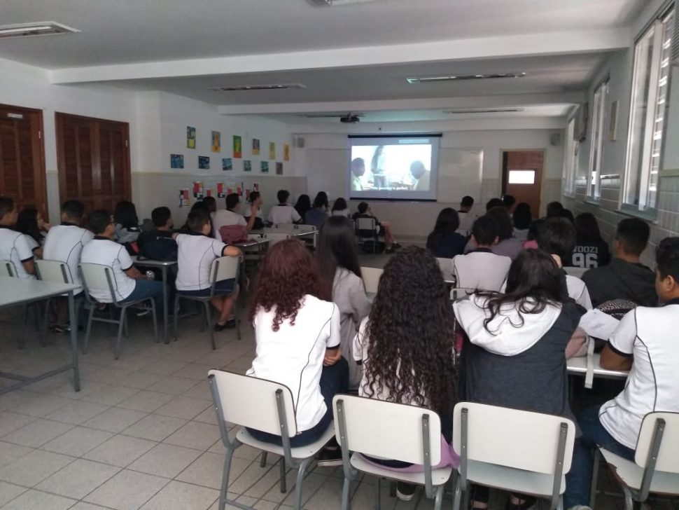 COLÉGIO SANTA MÔNICA – O DOCUMENTÁRIO DIABETES – A CURA – 8° AT – BONSUCESSO