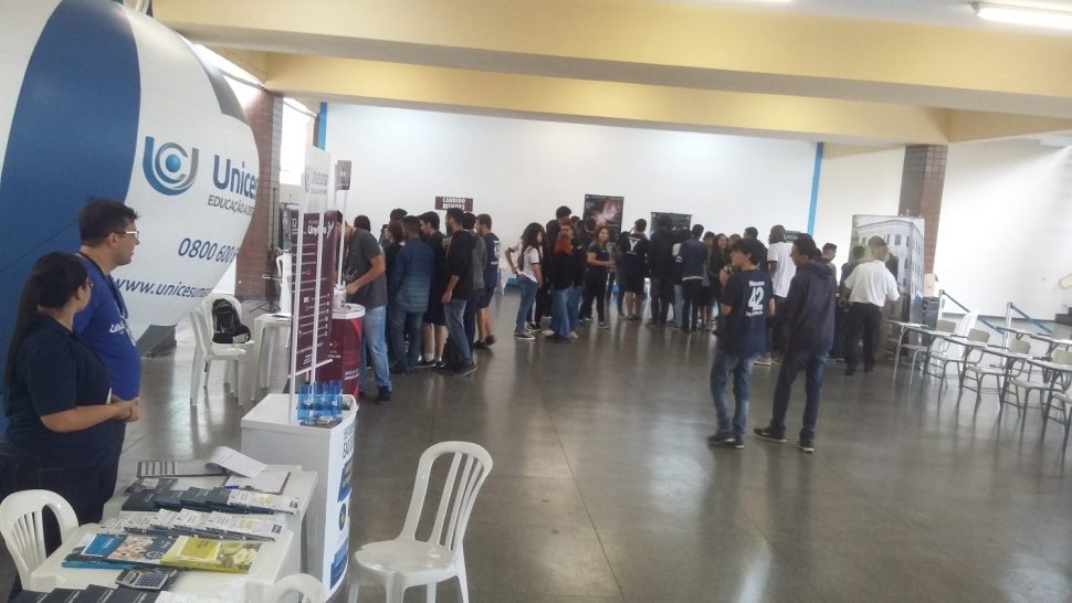 COLÉGIO SANTA MÔNICA – FEIRA DAS PROFISSÕES – ENSINO MÉDIO – TAQUARA