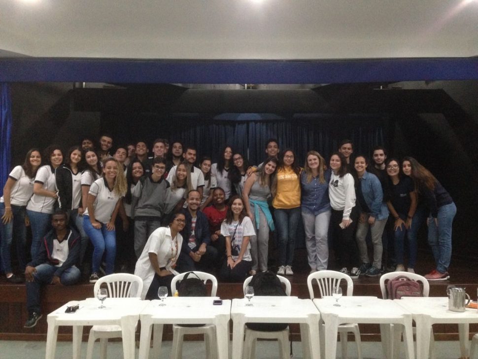 COLÉGIO SANTA MÔNICA – MESA REDONDA – 2ª SÉRIE – CACHAMBI