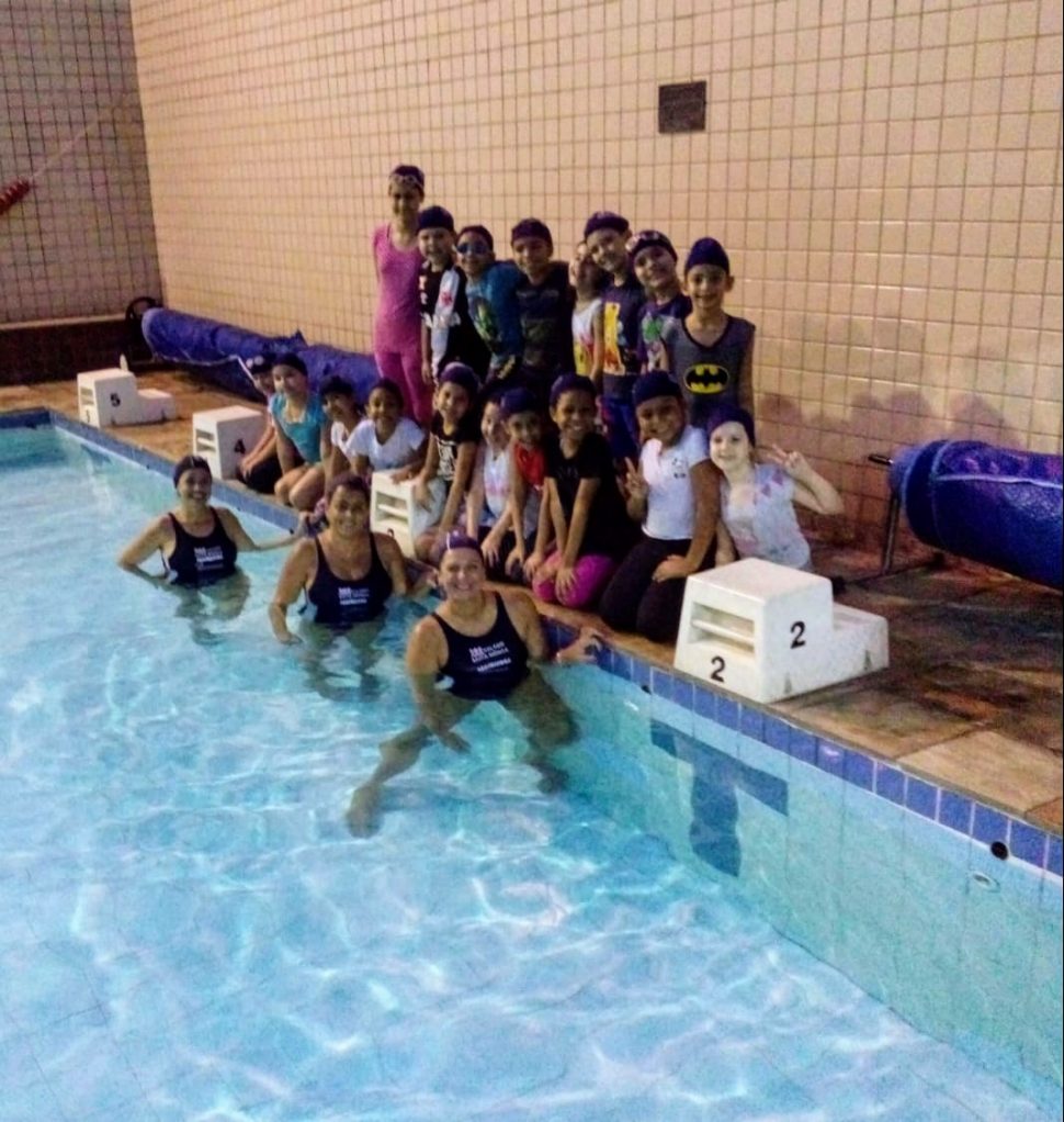 COLÉGIO SANTA MÔNICA – AULA DE SALVAMENTO NA PISCINA – 2ª e 4ª – (N) – BONSUCESSO