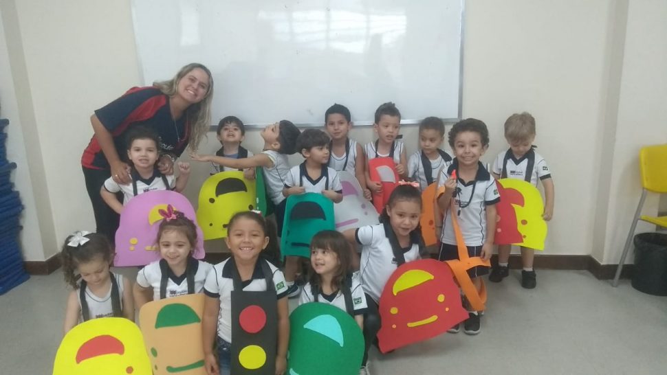 COLÉGIO SANTA MÔNICA – AULA TEMÁTICA SOBRE O TRÂNSITO – ED. FÍSICA – CACHAMBI