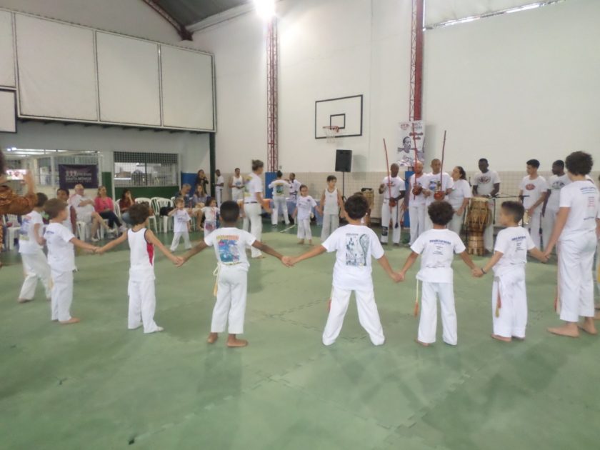 COLÉGIO SANTA MÔNICA – BATIZADO DE CAPOEIRA – EXTRACLASSE- CACHAMBI