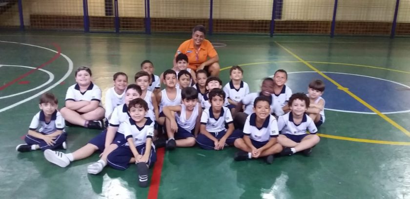 COLÉGIO SANTA MÔNICA – ATIVIDADES CORPORAIS – 1º AT – BONSUCESSO
