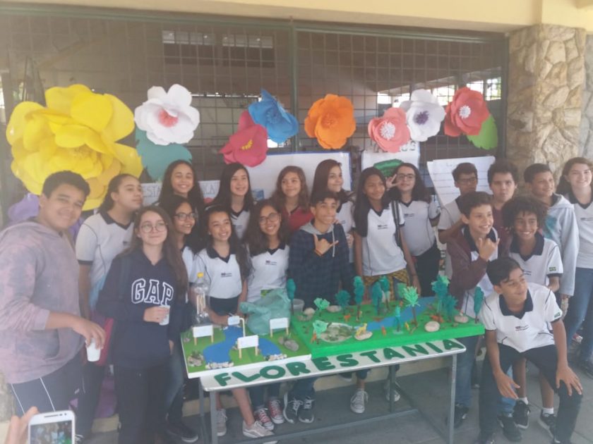 COLÉGIO SANTA MÔNICA – APRESENTAÇÃO DO PROJETO EXPLORANDO A FLORESTA – 7º AM, AT E BM – SÃO GONÇALO