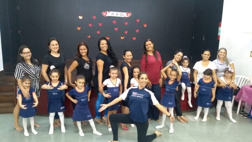 COLÉGIO SANTA MÔNICA – AULA DE DIA DAS MÃES BALLET (NOITE) – BONSUCESSO
