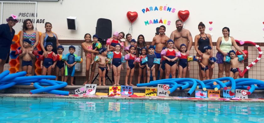 COLÉGIO SANTA MÔNICA – DIA DAS MÃES – NATAÇÃO – ESCOLA INTEGRAL – EXTRACLASSE – TAQUARA