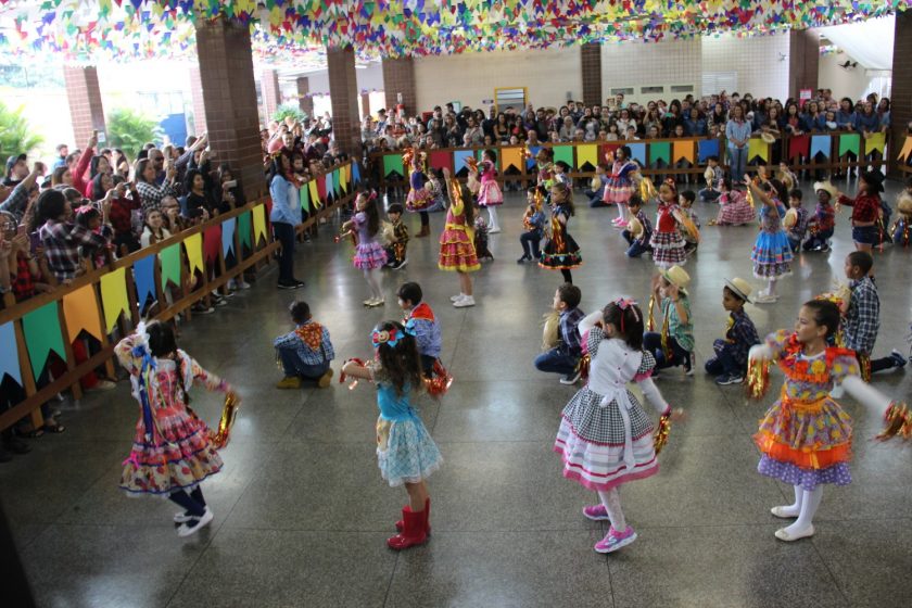 COLÉGIO SANTA MÔNICA – FESTA JUNINA – 1º ANO M – TAQUARA