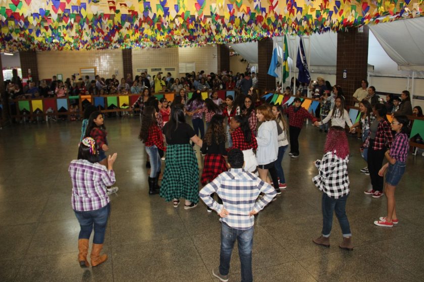 COLÉGIO SANTA MÔNICA – FESTA JUNINA – 6º E 7º ANO – (M) E (T) – TAQUARA