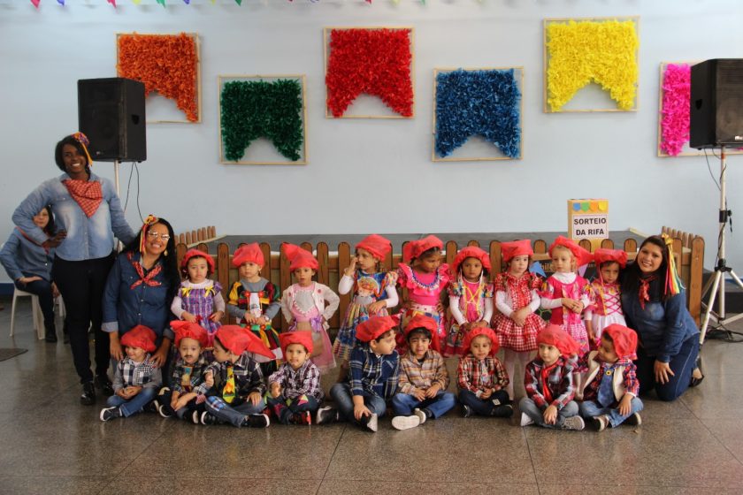 COLÉGIO SANTA MÔNICA – FESTA JUNINA – MAT II M – TAQUARA