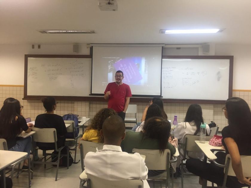COLÉGIO SANTA MÔNICA – AULA TEMÁTICA: “CAMINHOS PARA A MELHORA DO SISTEMA PRISIONAL BRASILEIRO: USANDO FILOSOFIA NA REDAÇÃO” – PRÉ-VESTIBULAR – BONSUCESSO
