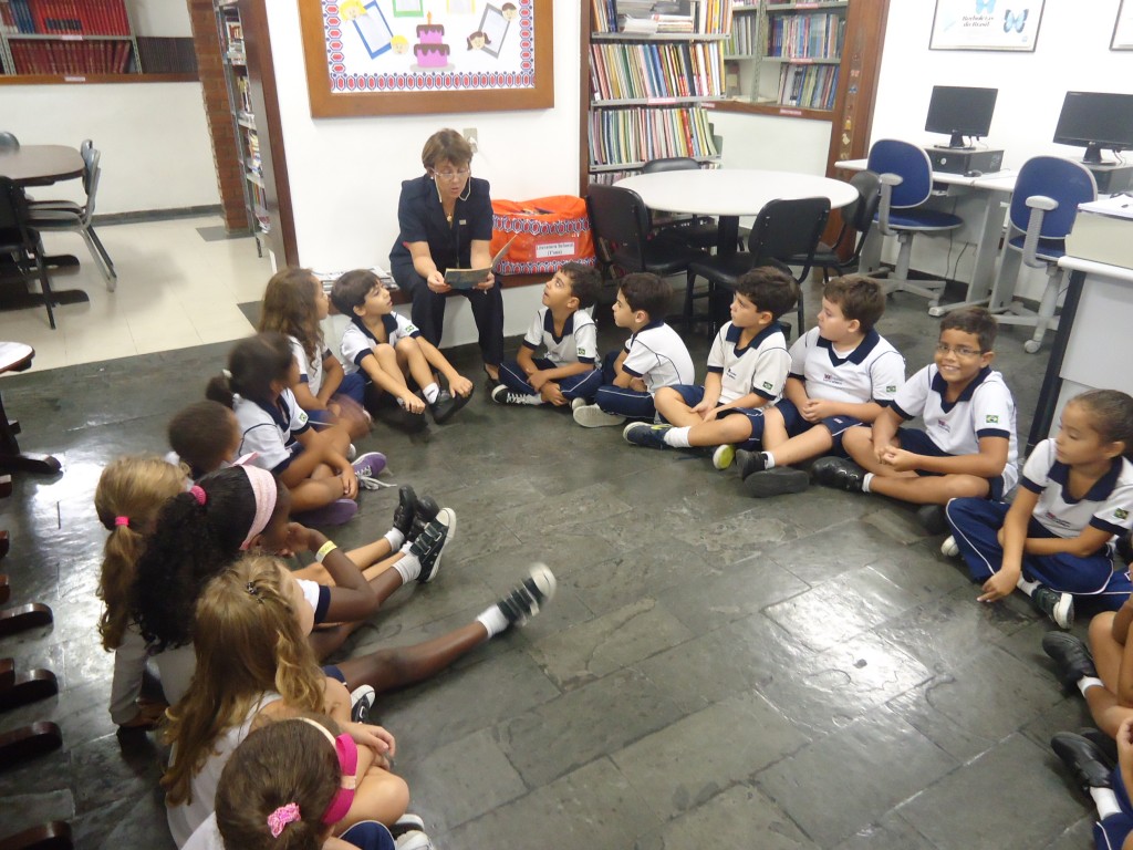 ATIVIDADE NA BIBLIOTECA – 1º ANO – BONSUCESSO