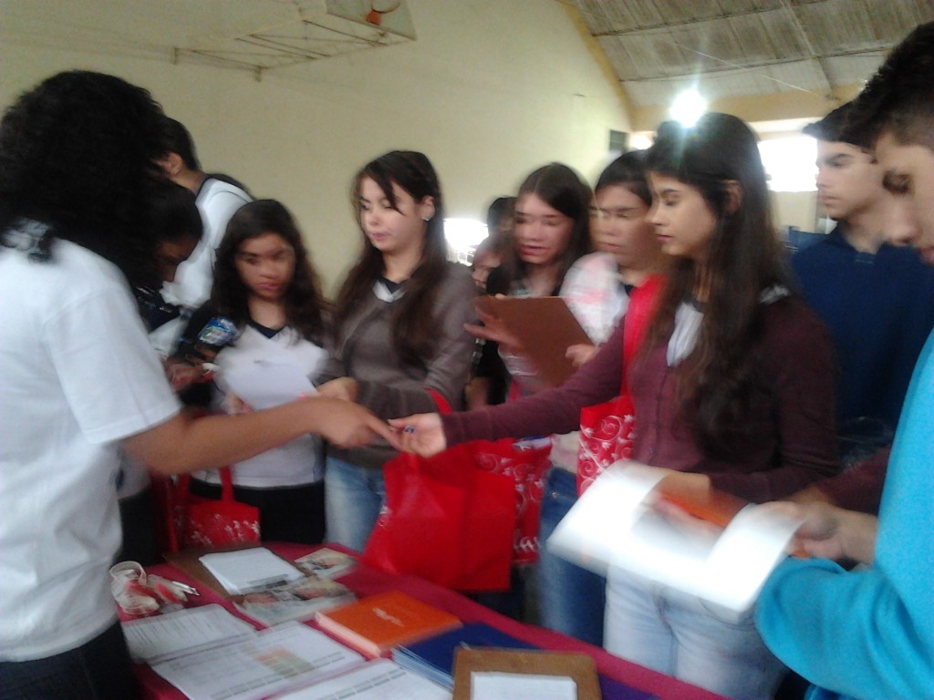 FEIRA DE PROFISSÕES – SÃO GONÇALO