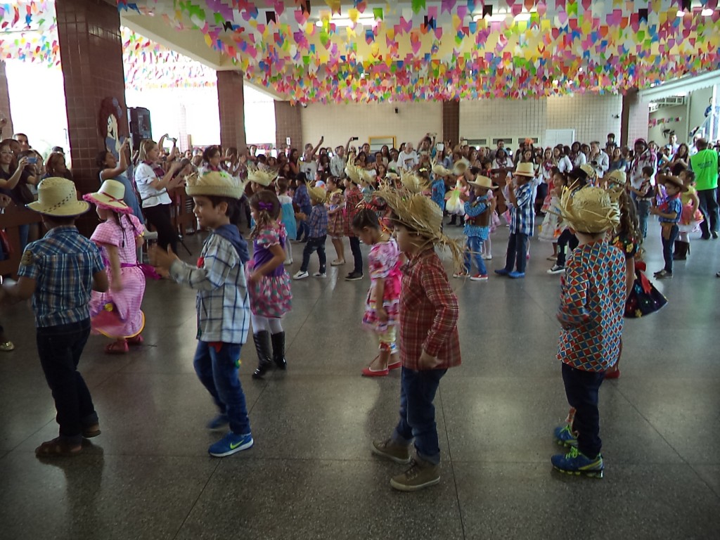 FESTA JUNINA – PRÉ II – TARDE – TAQUARA