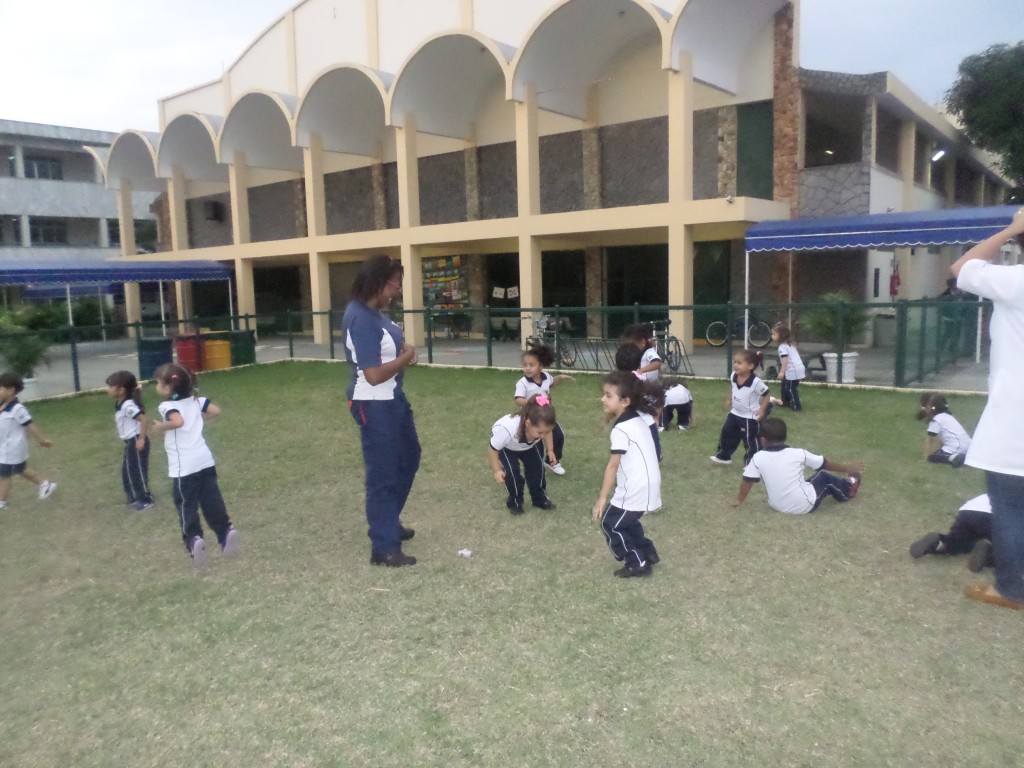 BRINCANDO NO GRAMADO – MATERNAL – SÃO GONÇALO