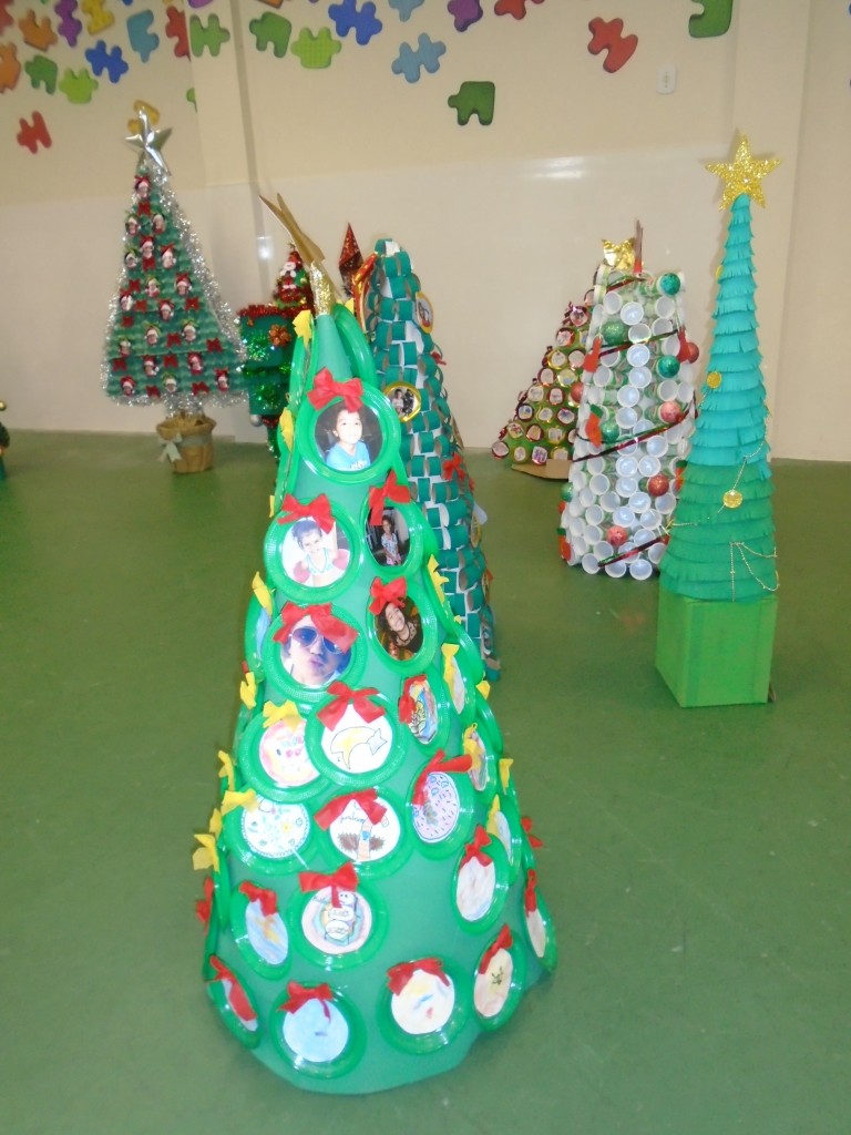 EXPOSIÇÃO (ÁRVORES DE NATAL) - EDUCAÇÃO INFANTIL - TAQUARA | Colégio Santa Mônica EXPOSIÇÃO (ÁRVORES DE NATAL) - EDUCAÇÃO INFANTIL - TAQUARA | Colégio Santa Mônica