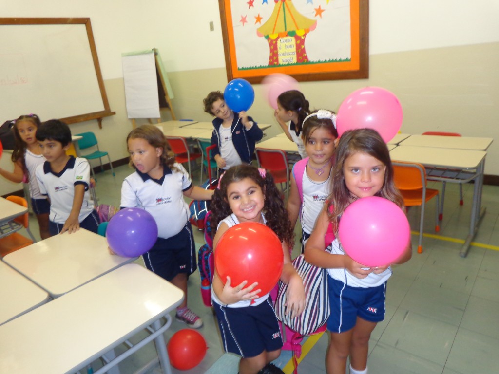 SEMANA DE ADAPTAÇÃO – BRINCADEIRAS COM BOLAS – BONSUCESSO