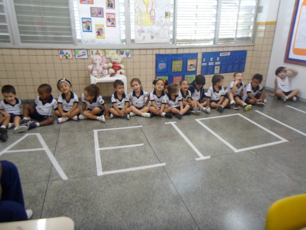 APRESENTAÇÃO DAS VOGAIS – MAT 2BM – TAQUARA