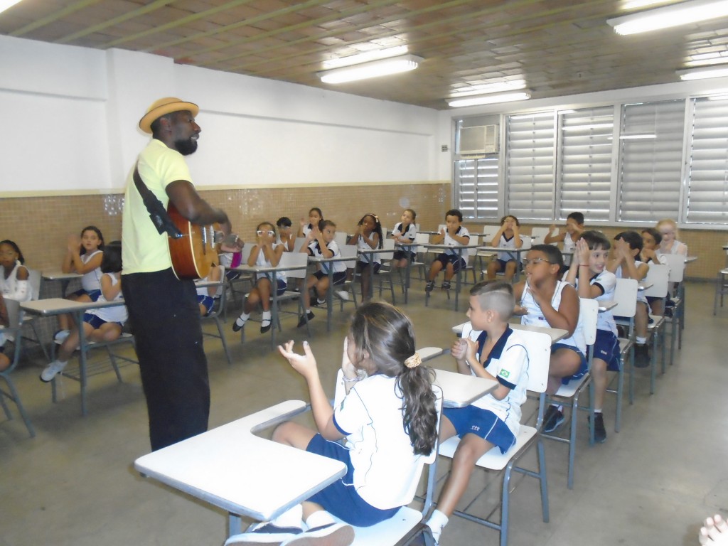 VISITA CONTADOR DE HISTÓRIAS – 2º ANO – BONSUCESSO