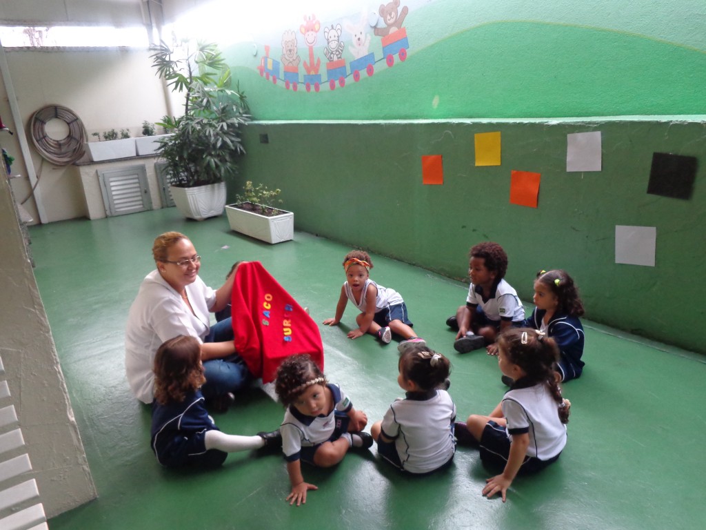 FORMA GEOMÉTRICA – QUADRADO – MATERNAL I – AM – BONSUCESSO