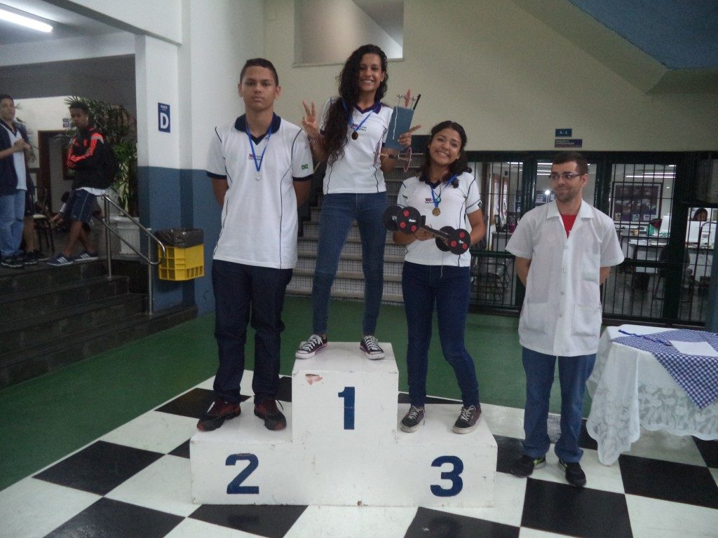 COLÉGIO SANTA MÔNICA-CARRINHO RATOEIRA-BONSUCESSO