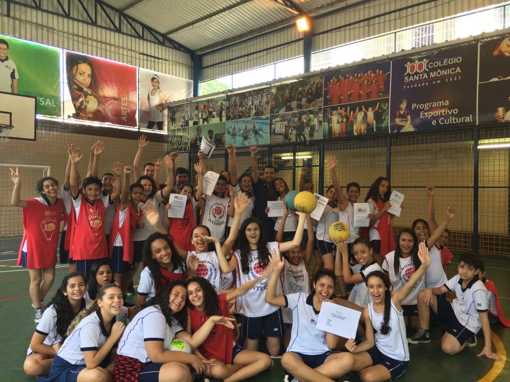 COLÉGIO SANTA MÔNICA-CRIATIVIDADE NA AULA DE ED.FÍSICA-6BM-BONSUCESSO