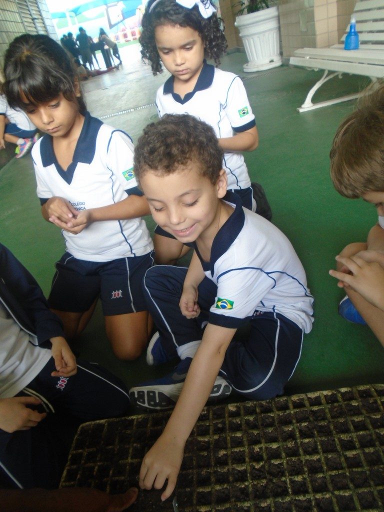 COLÉGIO SANTA MÔNICA-PLANTAÇÃO – 1º ANO-CACHAMBI