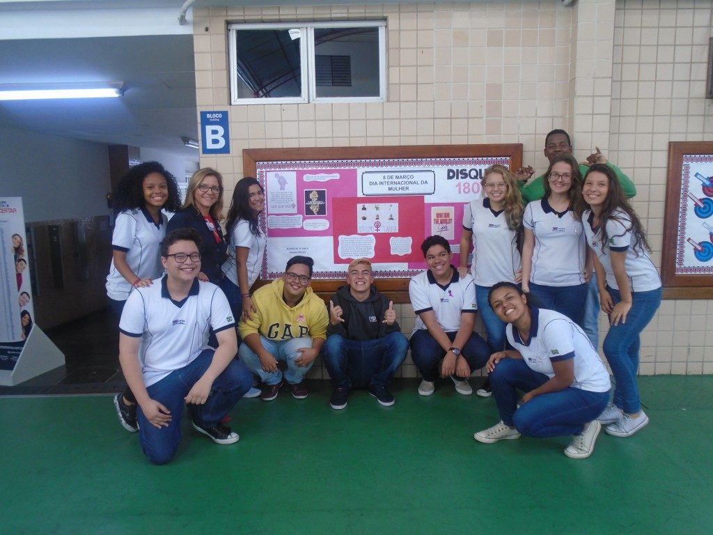 COLÉGIO SANTA MÔNICA-DIA INTERNACIONAL DA MULHER-BONSUCESSO