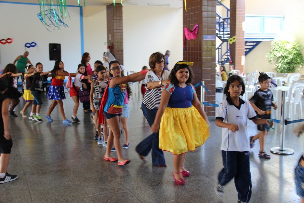 COLÉGIO SANTA MÔNICA – RODA DE SAMBA – INFANTIL – MANHÃ – TAQUARA