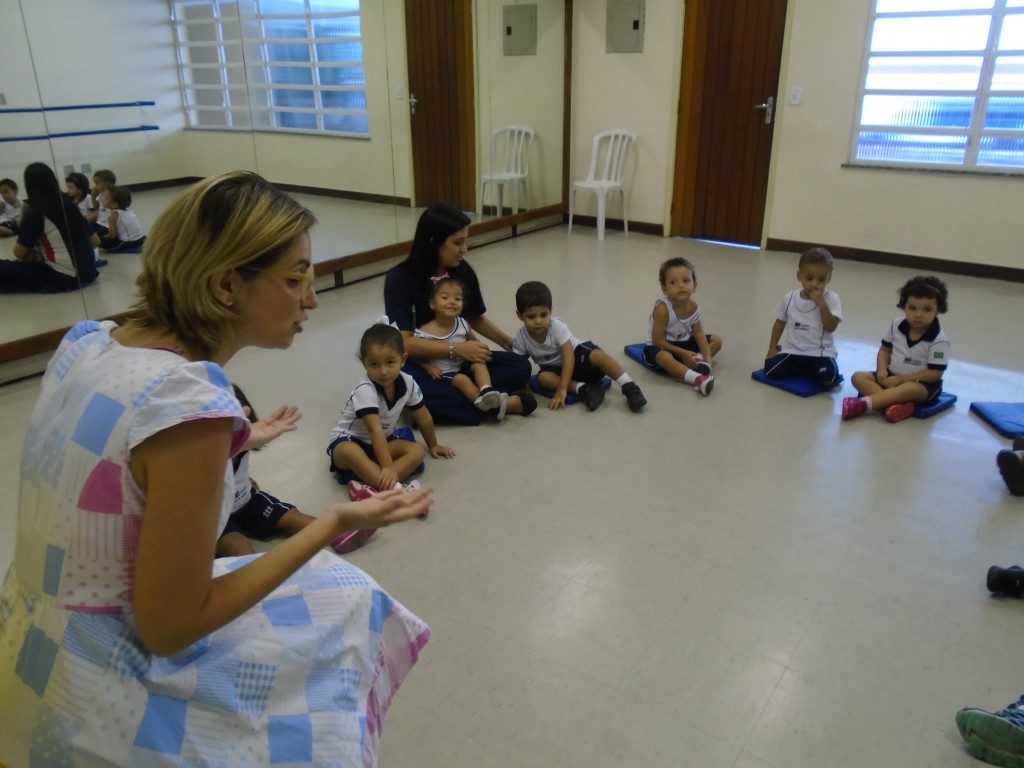 COLÉGIO SANTA MÔNICA-CONTAÇÃO DE HISTÓRIA-TURMA 2101-CACHAMBI