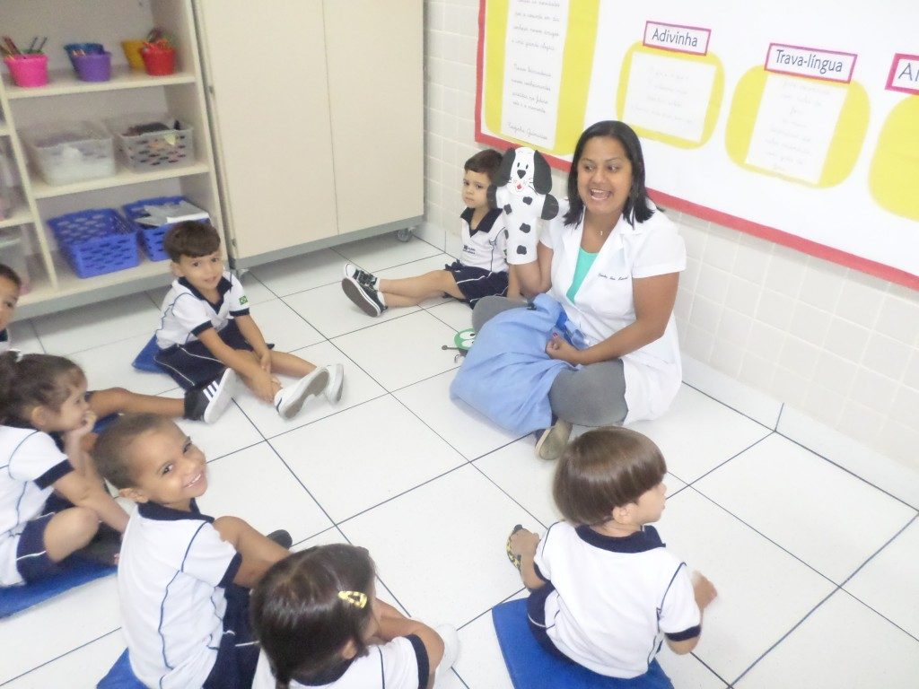 COLÉGIO SANTA MÔNICA-AULA DE INGLÊS-MATERNAL II – SÃO GONÇALO