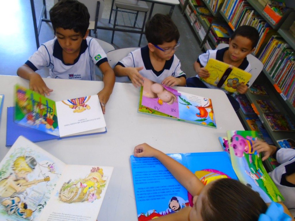 COLÉGIO SANTA MÔNICA-BIBLIOTECA-ESCOLA INTEGRAL-CACHAMBI