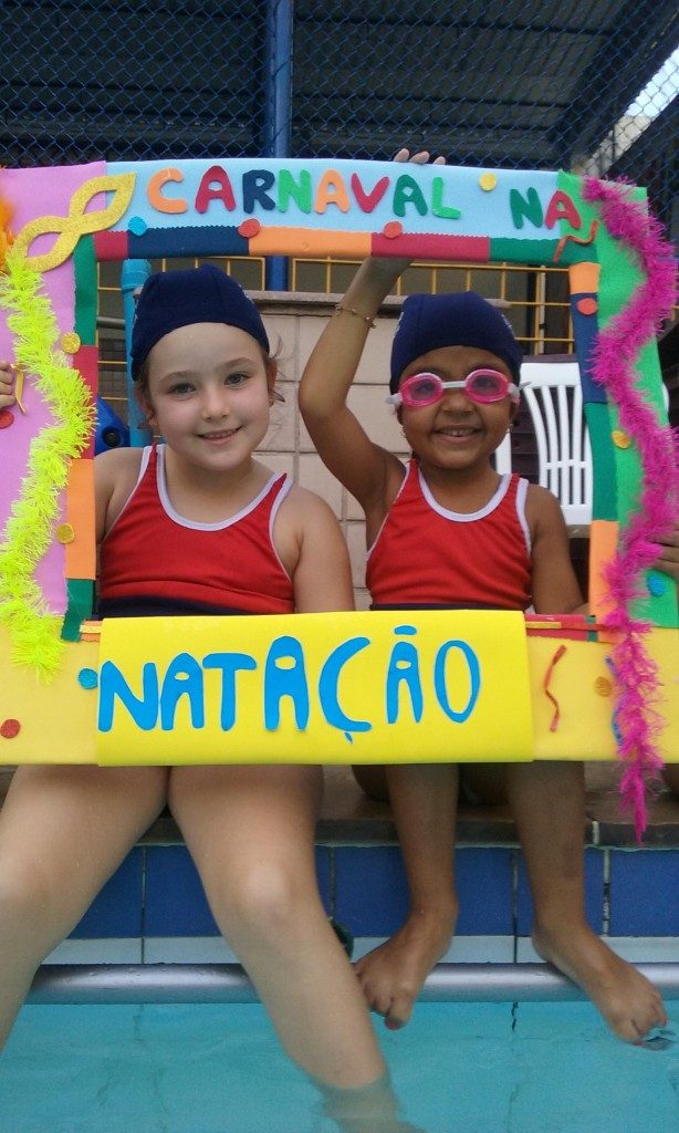 COLÉGIO SANTA MÔNICA-PRÉ CARNAVAL NA PISCINA-TARDE-BONSUCESSO