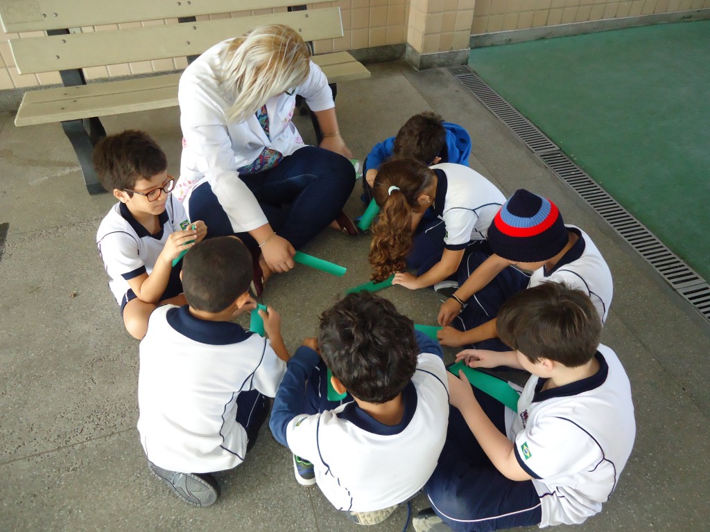 COLÉGIO SANTA MÔNICA-TRILHA DO TRÂNSITO - ESCOLA INTEGRAL