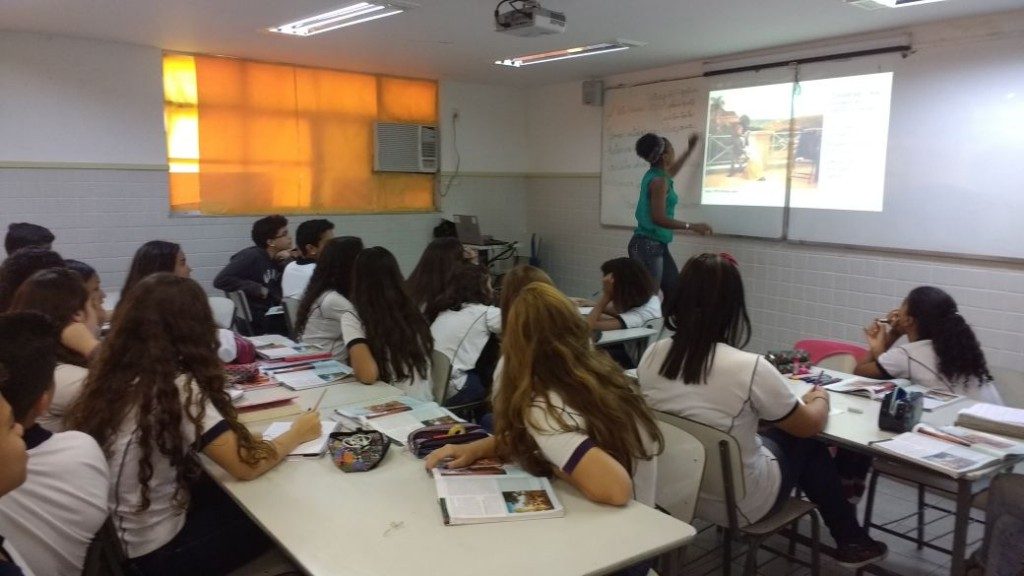 COLÉGIO SANTA MÔNICA – AULA DE ARTES VISUAIS – 8º AM – SÃO GONÇALO