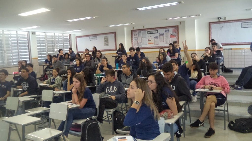 COLÉGIO SANTA MÔNICA – PALESTRA UNISUAM – PRÉ-VESTIBULAR – BONSUCESSO