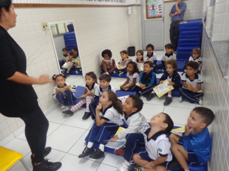 COLÉGIO SANTA MÔNICA – CONTADOR DE HISTÓRIA – PRÉ I AM – BONSUCESSO