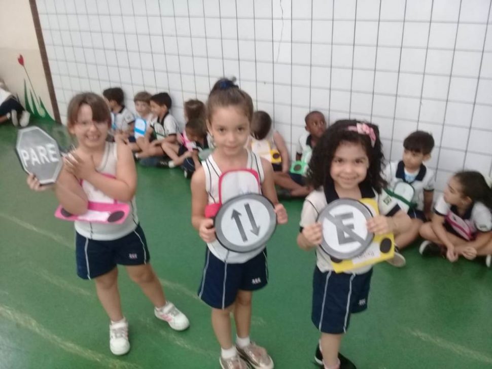 COLÉGIO SANTA MÔNICA – SEMANA DO TRÂNSITO – PRÉ I AT – BONSUCESSO