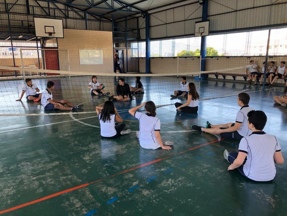 AULA CURRICULAR DE VÔLEI SENTADO – VÔLEI