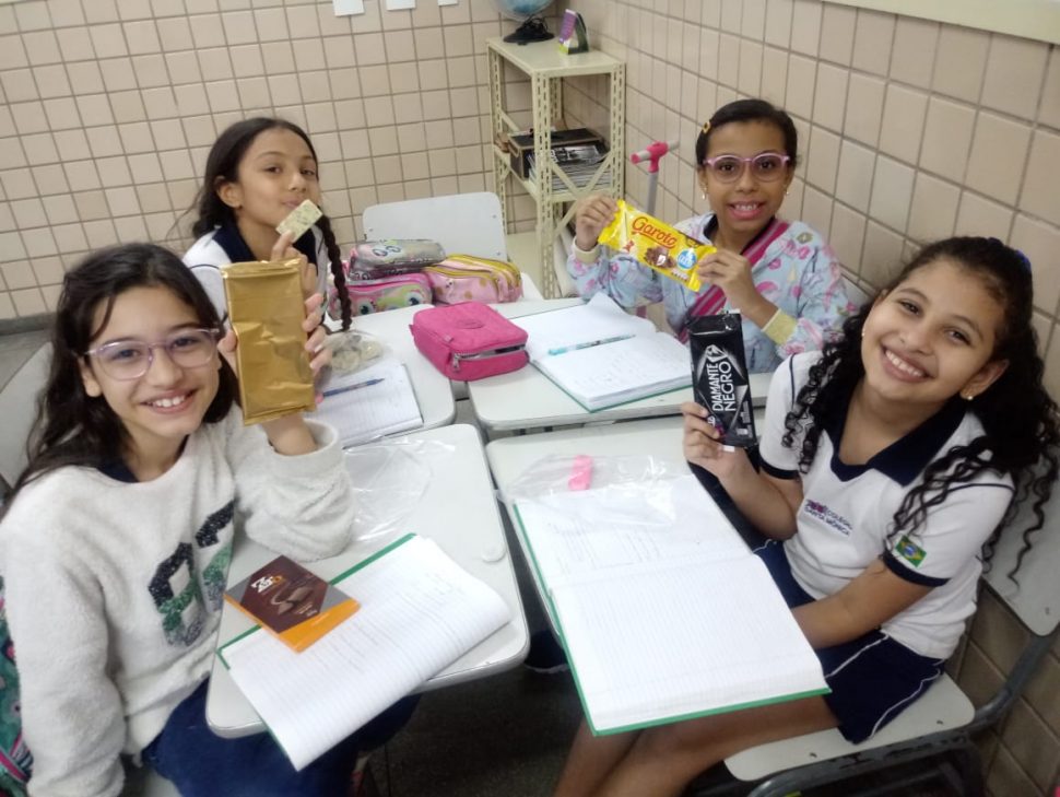 FRAÇÕES COM CHOCOLATE  – (3º ANO)