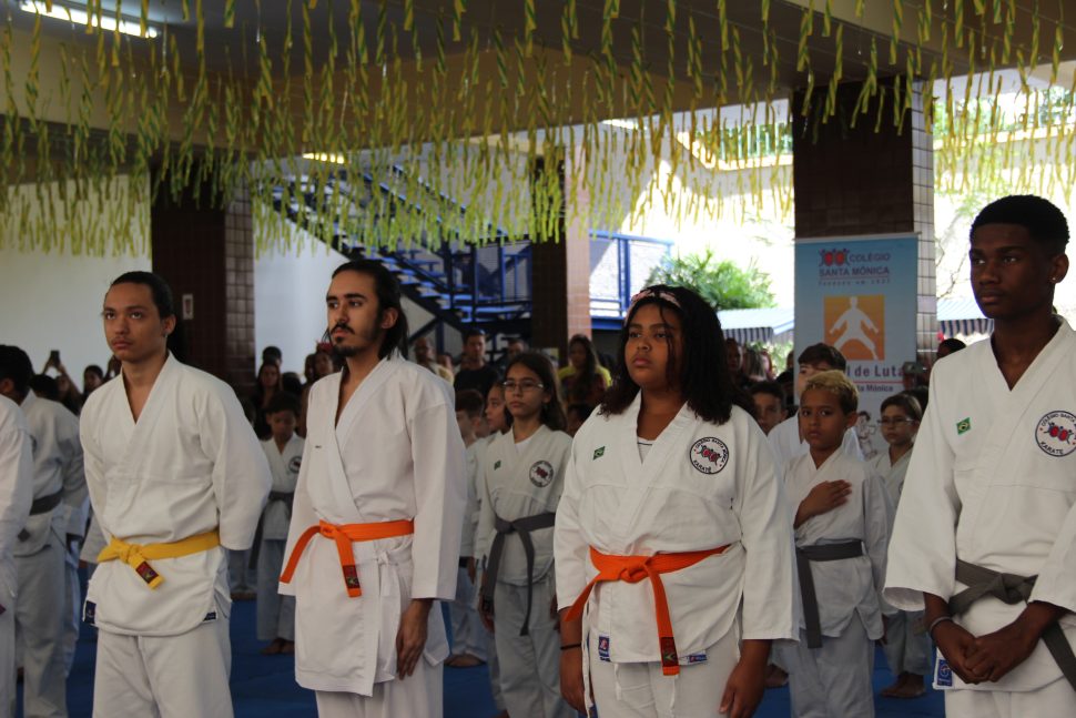 colégio com aulas de karate